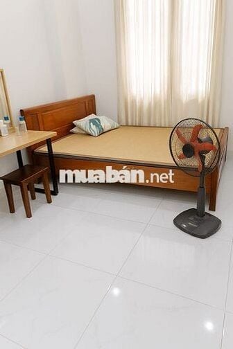 Bán Nhà Nguyễn Văn Cừ, 4 Tầng, Ngõ Nông, Gần Phố, Giá 6,7 Tỷ