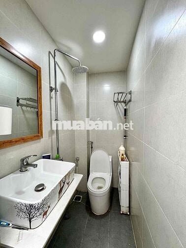 Bán Nhà Hẻm Xe Hơi - Lê Quang Định, Khu Dân Trí