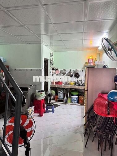 Nhà cho thuê Chiến Lược, BT (1 lửng 1WC) nhà mới vô ở ngay, hẻm 4m