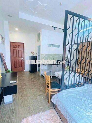 Cho thuê Căn hộ full nội thất cửa sổ gần chợ Tân Định Quận 1