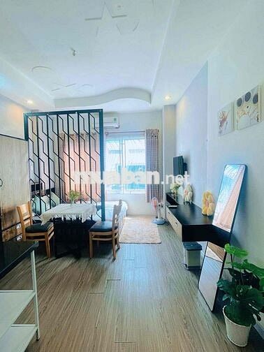 Cho thuê Căn hộ full nội thất cửa sổ gần chợ Tân Định Quận 1
