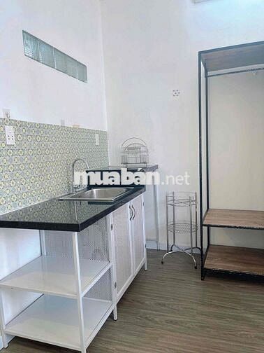 Cho thuê Căn hộ full nội thất cửa sổ gần chợ Tân Định Quận 1