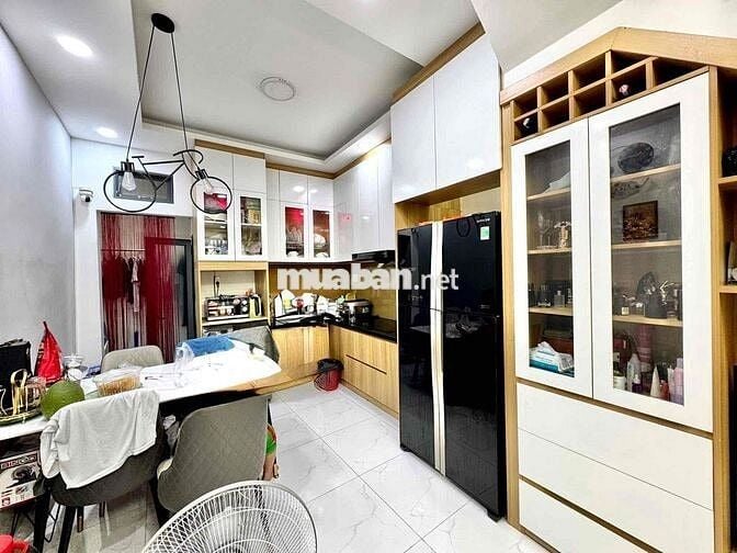 Bán Nhà Hẻm Xe Hơi - Lê Quang Định, Khu Dân Trí