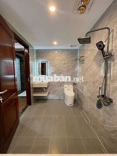 NHÀ XÂY MỚI LÊ TRỌNG TẤN, THANG MÁY, FULL NỘI THẤT XỊN XÒ
