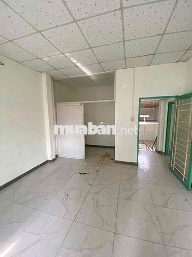 Cho thuê kho 1/ Đg số 5 : 8 x 28m , 1 lầu , hẻm xe tải thông giá 25 tr