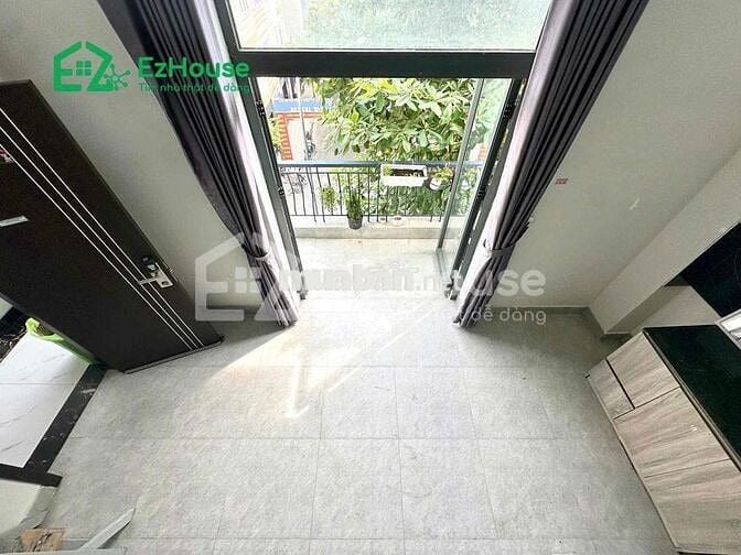 DUPLEX BAN CÔNG GIỮA VHU VÀ HUIT CỰC RỘNG CỰC THOÁNG MÁT