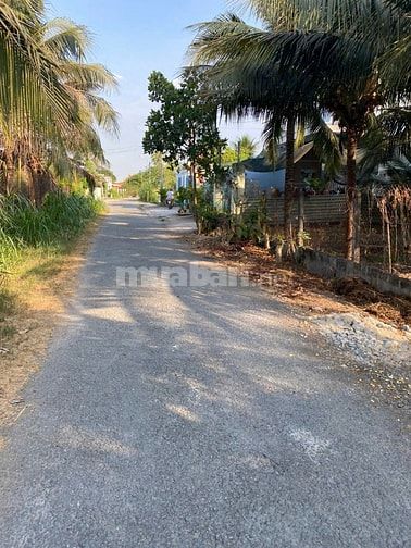 Em cần bán gấp 144m2 tại Đặng Thị Tô giá ngộp chỉ 575Tr kế Basa 
