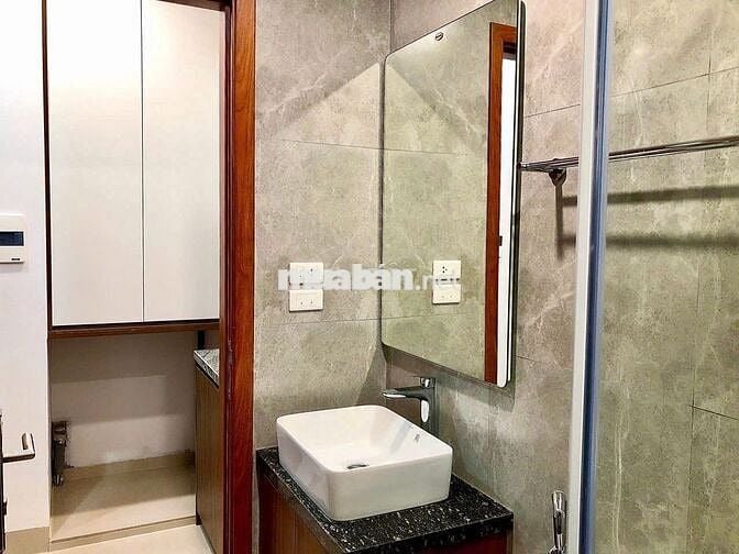 Cho thuê căn hộ full đồ mặt phố Vệ Hồ, Tây Hồ ô tô đỗ cửa 5.5 triệu/th