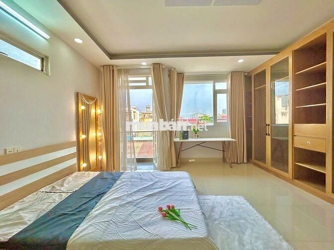 🥦 PASS phòng Tone Gỗ Siêu Đẳng Cấp. Tủ Đồ Kính Full Trần.Ngay Phố PXL