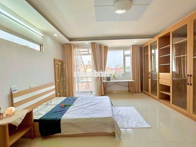 🥦 PASS phòng Tone Gỗ Siêu Đẳng Cấp. Tủ Đồ Kính Full Trần.Ngay Phố PXL