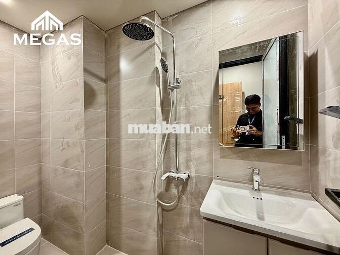CHO THUÊ STUDIO BAN CÔNG MÁY GIẶT RIÊNG NGAY ĐƯỜNG PHẠM VĂN ĐỒNG