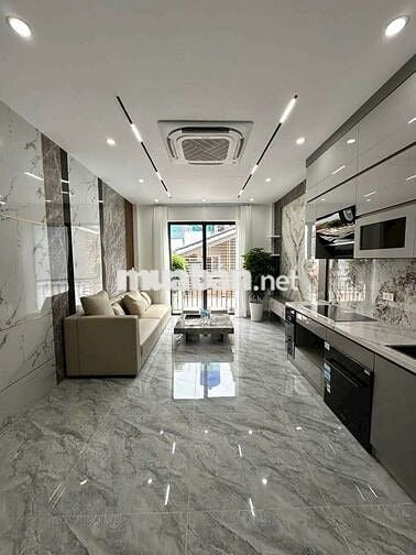 NHÀ MỚI XÂY ĐỊNH CÔNG, 6 TẦNG THANG MÁY, Ô TÔ VÀO NHÀ GIÁ TỐT