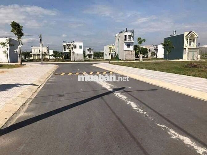 Chính chủ bán gấp 80m2 ở khu công nghiệp Vsip Bắc Tân Uyên Bình Dương