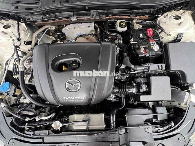 Mazda 3 2016 1.5 AT Sedan - 98000 km
