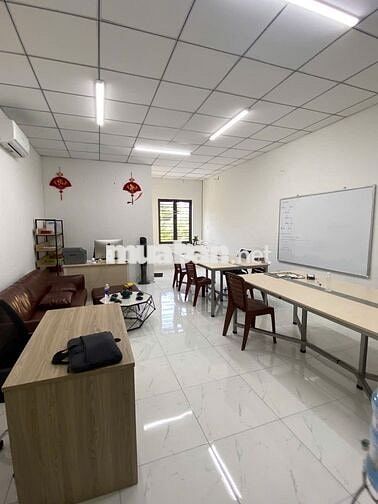 🏢Cho Thuê Văn Phòng 40m² Mặt Tiền Đường Phan Đăng Lưu Vị Trí Trung Tâm