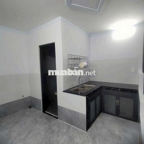 Nhà ngõ hẻm,32m2 , 3 phòng ngủ, đường lương Văn nho, tân phong
