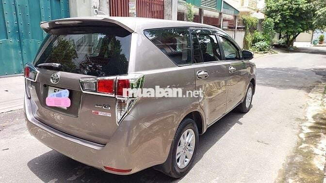 TOYOTA INNOVA ĐỜI 2019 BẢN 2.0E MÀU ĐỒNG KIM ĐẸP