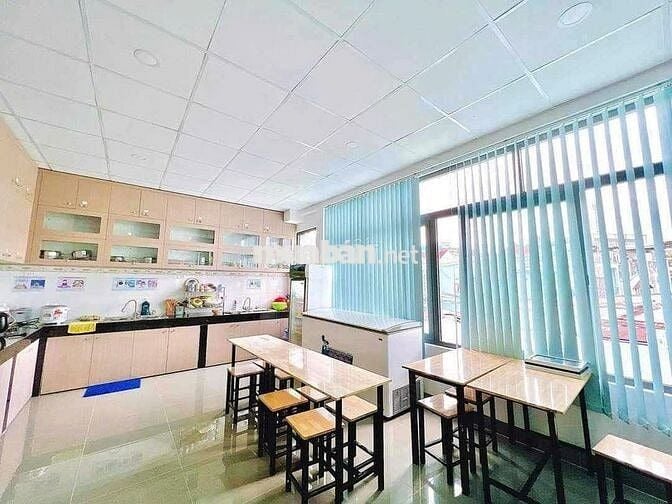 Phòng mới Xây Ngay ngã tư thủ đức, ĐH SPKT, HUB, Kiến trúc, Hutech