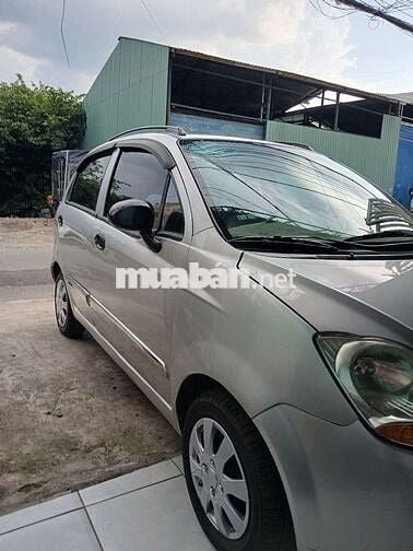 Chevrolet spark 5 cho  doi 2010