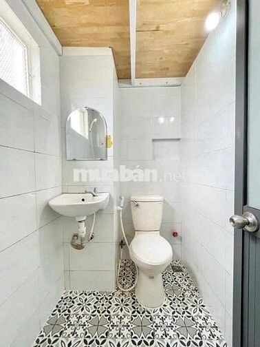 Duplex Full Nội Thất Cửa Sổ Ánh Sáng Tự Nhiên Ngay Giáp Q1