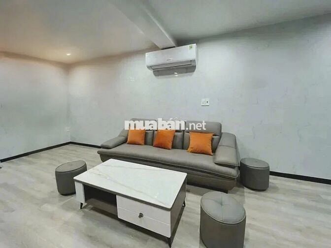 Bán Căn Hộ C/C Tầng Trệt, Lầu 2, Nguyễn Thiện Thuật, Quận 3, DTSD 40m2