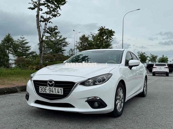 Mazda 3 2016 1.5 AT Sedan - 98000 km