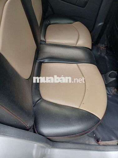 Chevrolet spark 5 cho  doi 2010