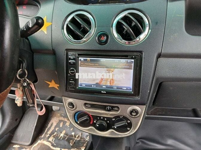 Chevrolet spark 5 cho  doi 2010