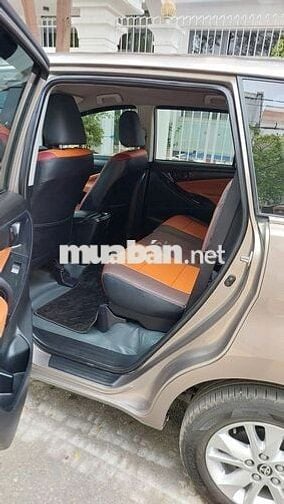 TOYOTA INNOVA ĐỜI 2019 BẢN 2.0E MÀU ĐỒNG KIM ĐẸP