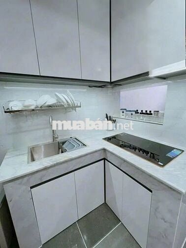 Bán Căn Hộ C/C Tầng Trệt, Lầu 2, Nguyễn Thiện Thuật, Quận 3, DTSD 40m2