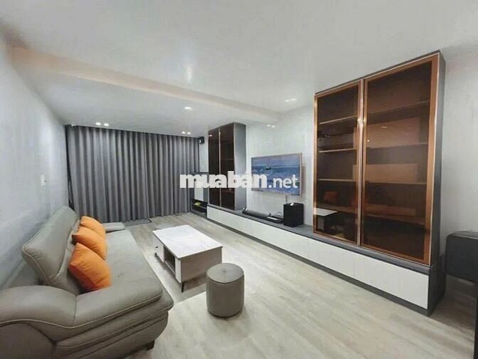 Bán Căn Hộ C/C Tầng Trệt, Lầu 2, Nguyễn Thiện Thuật, Quận 3, DTSD 40m2