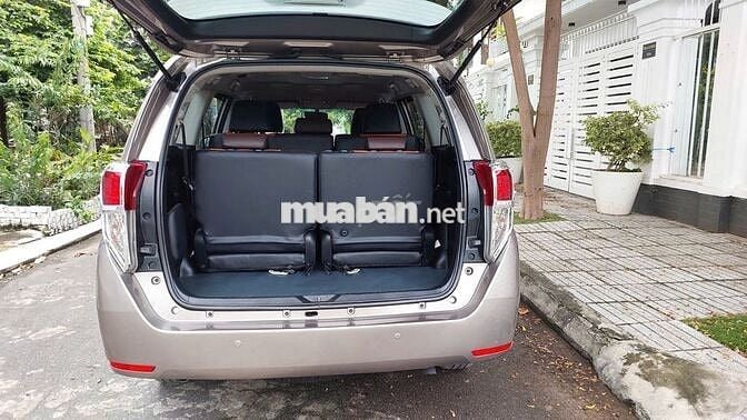 TOYOTA INNOVA ĐỜI 2019 BẢN 2.0E MÀU ĐỒNG KIM ĐẸP