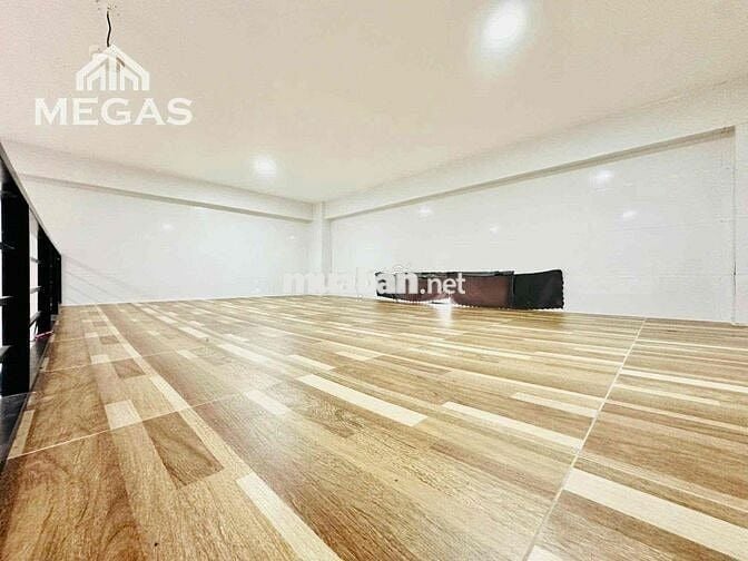 TRỐNG LẠI DUPLEX RỘNG 30m2 - CỬA SỔ TRỜI THOÁNG MÁT