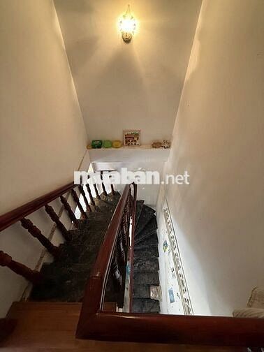 Nhà Tân Bình ngay sân bay - 35m2 tặng nội thất đẹp - 2 tầng - 3,99 tỷ