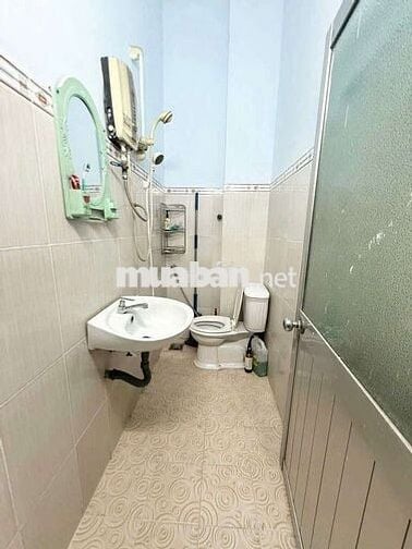 Nhà Nguyễn Thị Thập hẻm 4m Bình Thuận Quận 7 sẵn máy lạnh máy giặt...