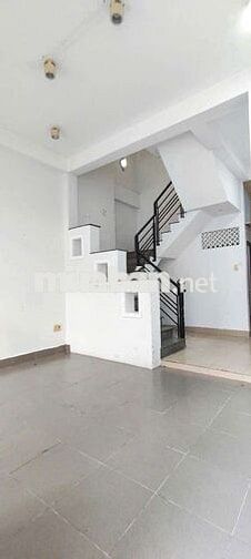 CHO THUÊ NHÀ HẺM XE HƠI .P 6.Q8.