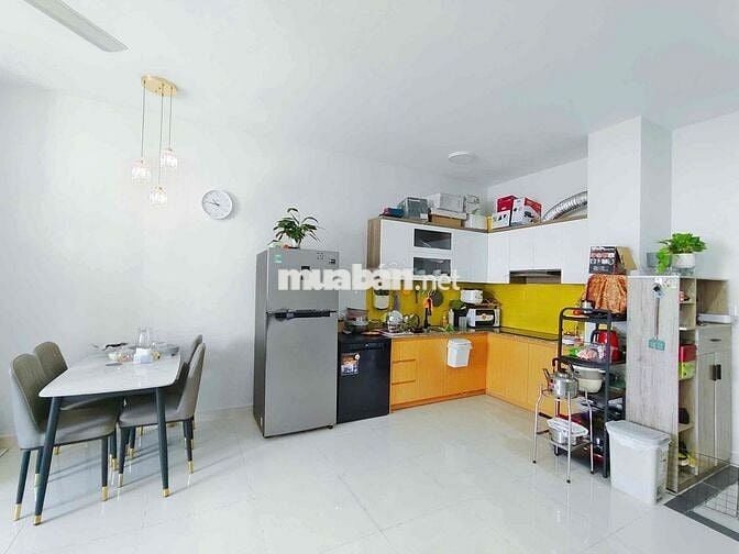 Cần Bán Căn hộ 71m2 2 PN Green Town, Q. Bình Tân