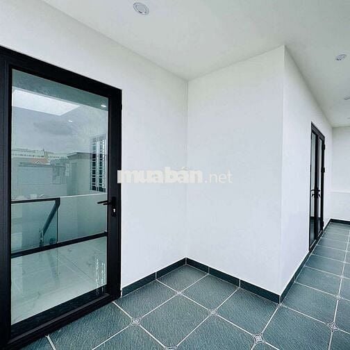 Chỉ nhỉnh 6 tỷ Phú Diễn - 35m - 5 tầng 3 ngủ - sát phố - ở ngay