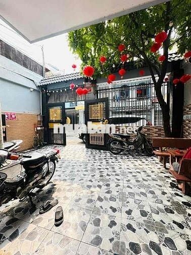 Biệt Thự - Ngang 7m - Sát AeonMall Tân Phú - Có Gara Xe Hơi.