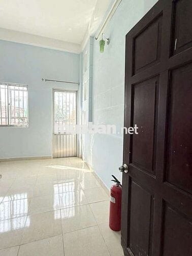 Nhà Nguyễn Thị Thập hẻm 4m Bình Thuận Quận 7 sẵn máy lạnh máy giặt...