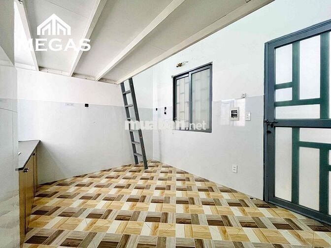 Phòng trọ sinh viên cửa sổ trời siêu thoáng ngay Ngã tư Bốn Xã