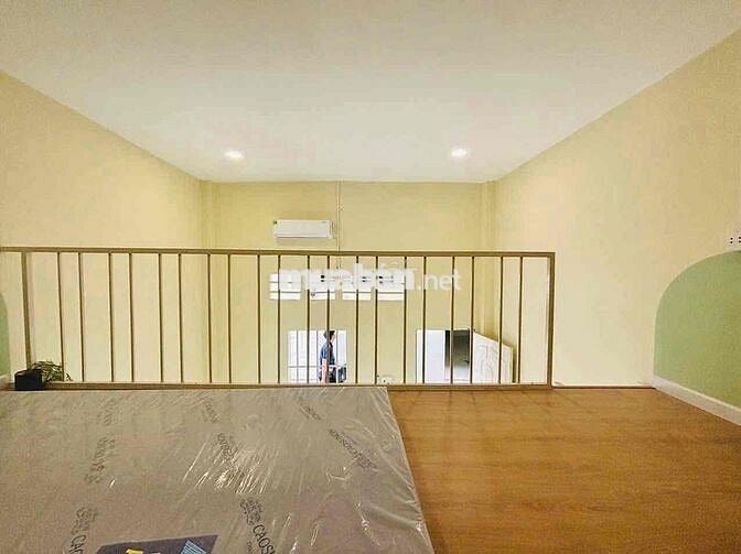Trống sẵn nhiều phòng gác đẹp ngay đường Nguyễn Thị Thập,