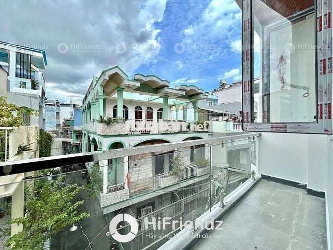 Cho thuê căn hộ ban công full nội thất Quận 10 gần ĐH Bách khoa