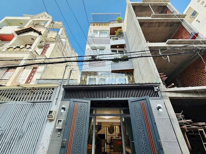 Hạ giá còn hơn 2 tỷ có ngay nhà Trần Bá Giao, P5, GV. Xây 1 trệt 3 lầu