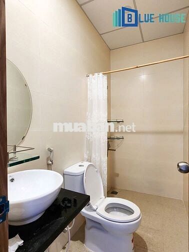 Căn hộ đẹp-Tách bếp-Ban công-Bao phí dịch vụ