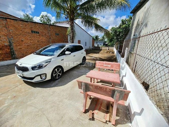 Bán gấp lô đất MT đường nhựa 233m2, SHR Thái Mỹ, Giá chỉ 890tr.