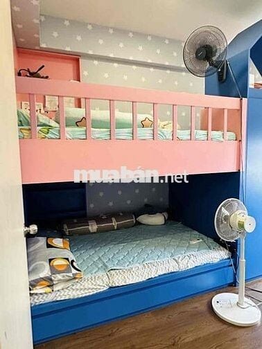 cho thuê 3pn2wc như hình. Richstar khu 1, hướng đông nam ban công dài