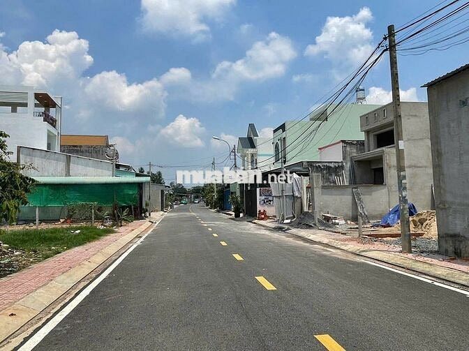 Bán gấp 2lô đất liền kề mặt tiền Nguyễn Thị Lắng sát chợ Tân Phú Trung
