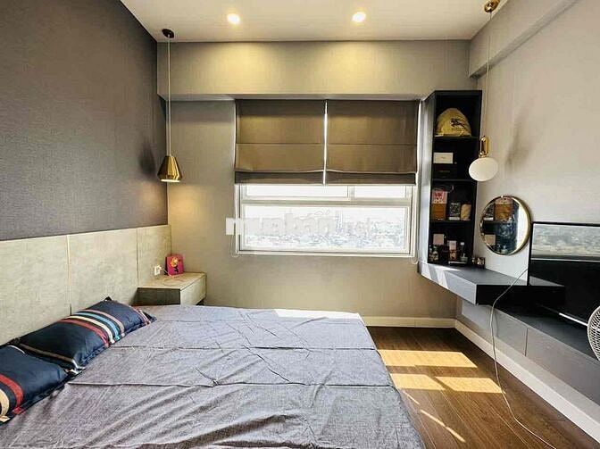 cho thuê 3pn2wc như hình. Richstar khu 1, hướng đông nam ban công dài