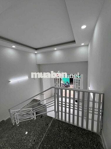 🏡 NHÀ 2 TẦNG ĐÚC MỚI - NGUYỄN THỊ BÚP - TCH3 - GIÁ CHỈ 3.9 TỶ!!!